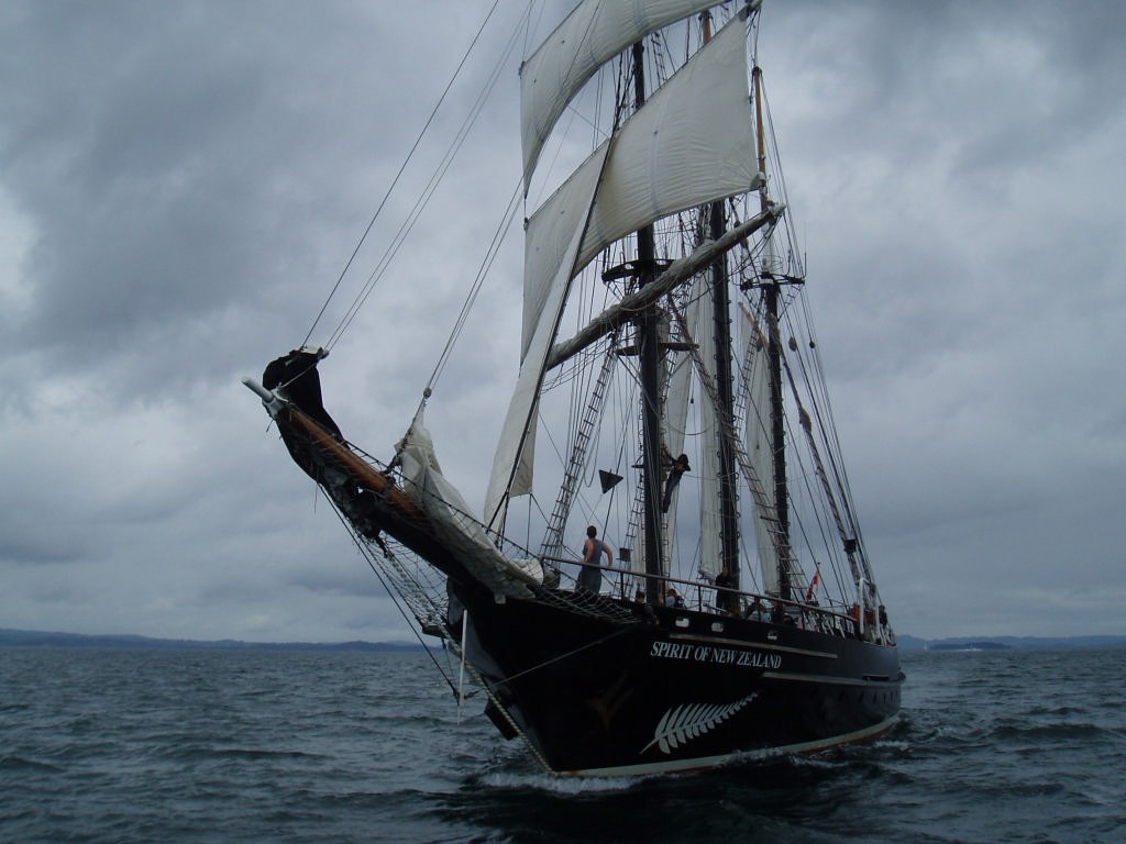 Spirit of Adventure Sail cuts it close with Kriselda © Jane Pares - IMB